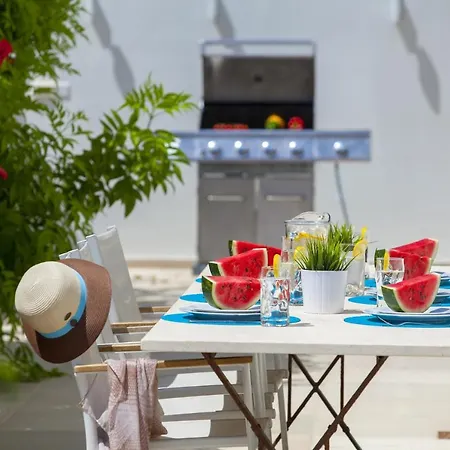 How To Rent Your Own In With Fantastic Private Pool, 1537