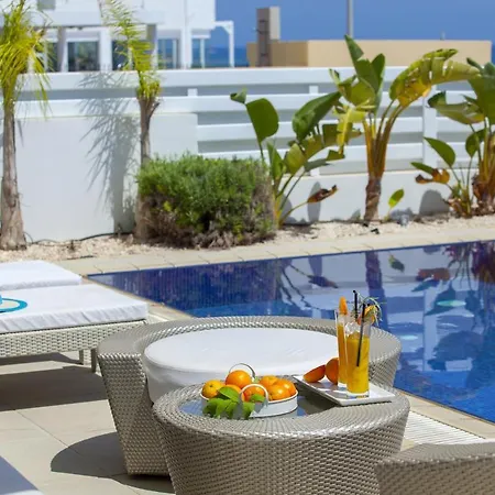 How To Rent Your Own In With Fantastic Private Pool, 1537 Villa *
