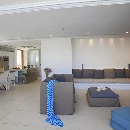 How To Rent Your Own In With Fantastic Private Pool, 1537